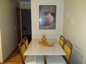 Apartamento compartilhado quarto com suite